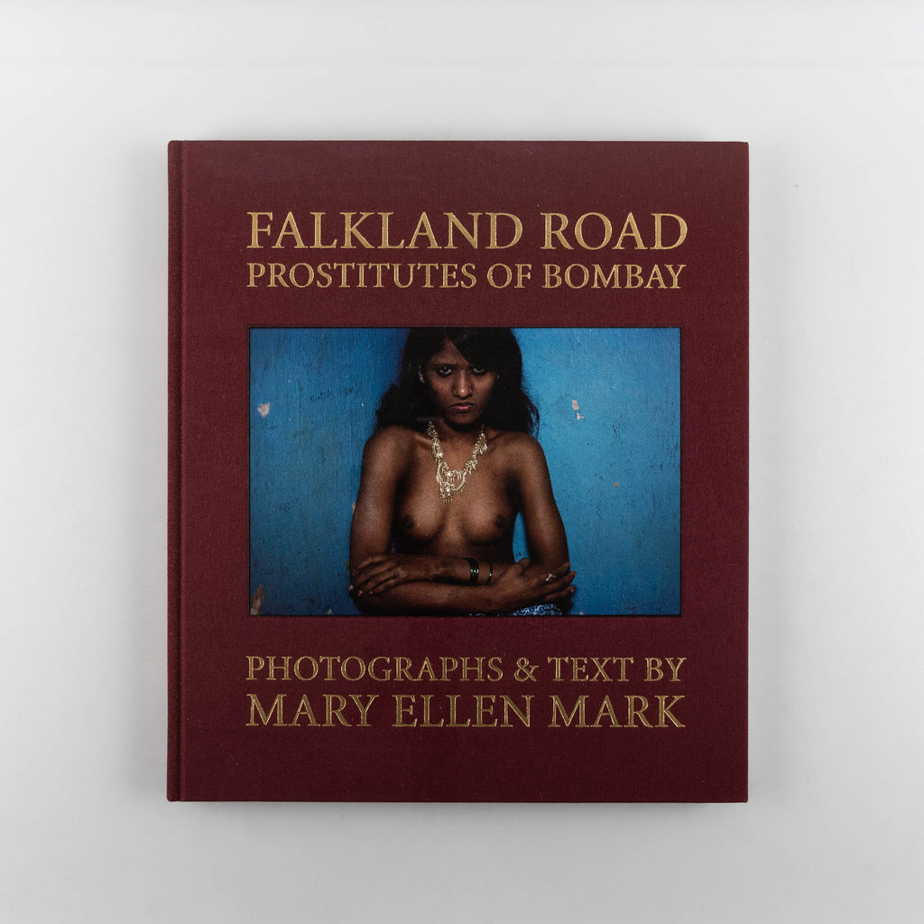 Falkland Road, Prostitutes of Bombay by  Mary Ellen Mark - 19