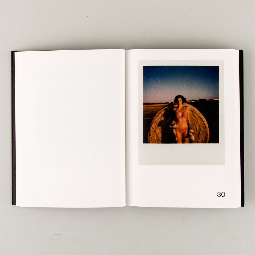 79 Polaroids by Héctor Pozuelo - 4