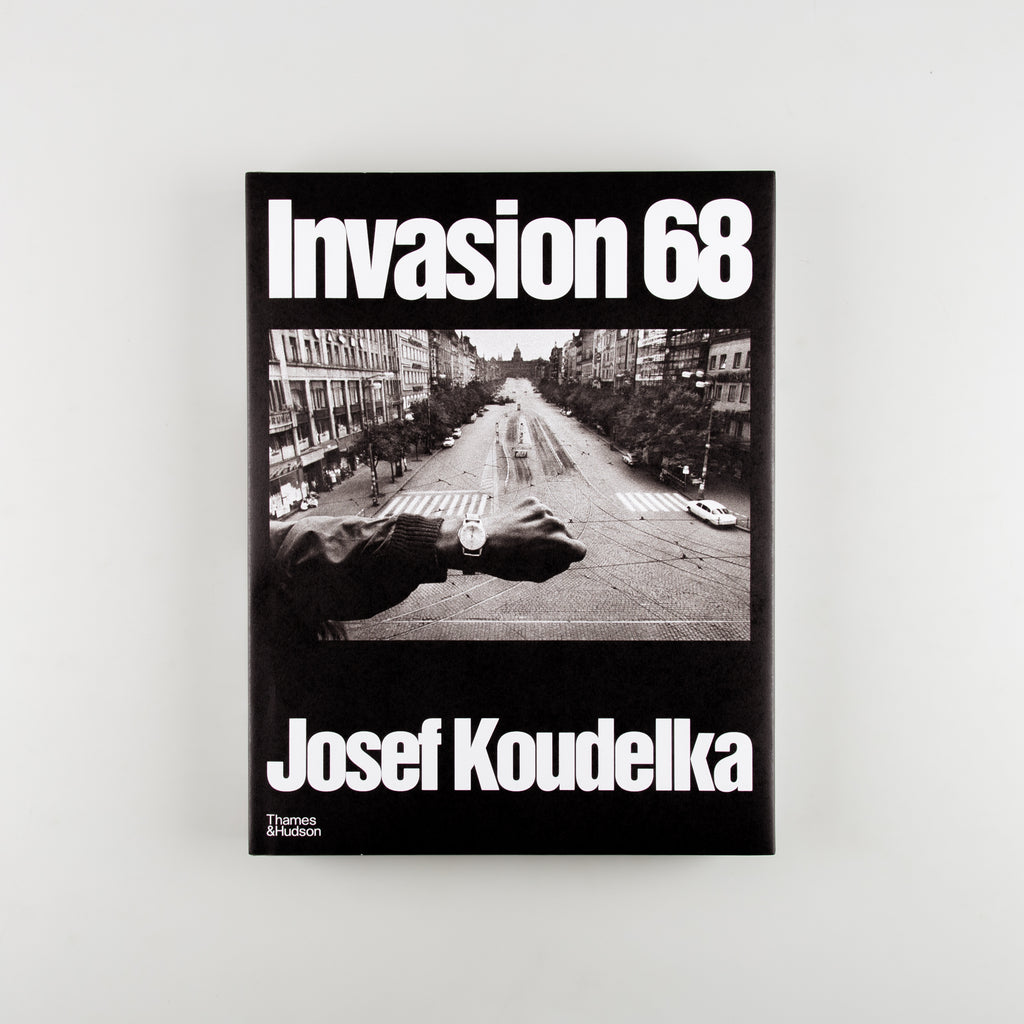 Invasion Prague 68 by Josef Koudelka - 3