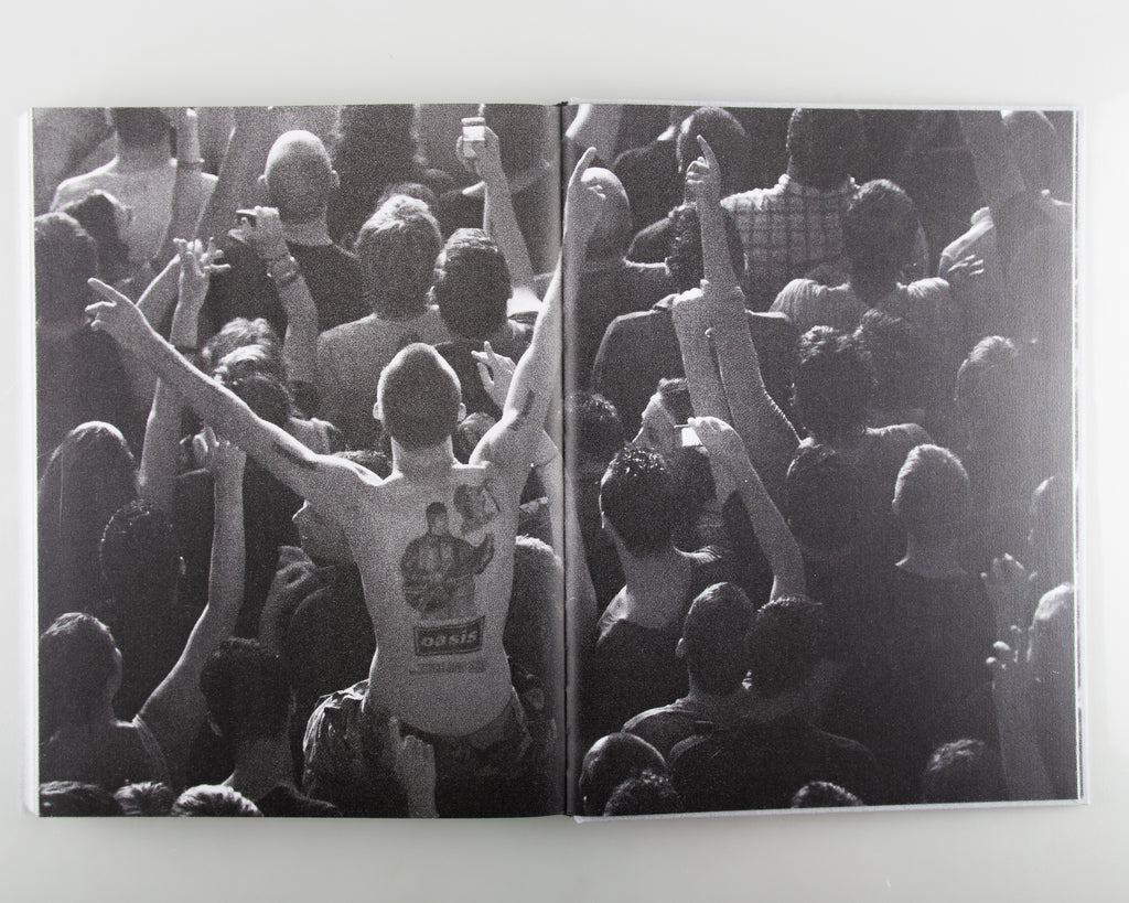 Oasis by Jill Furmanovsky & Noel Gallagher - 4