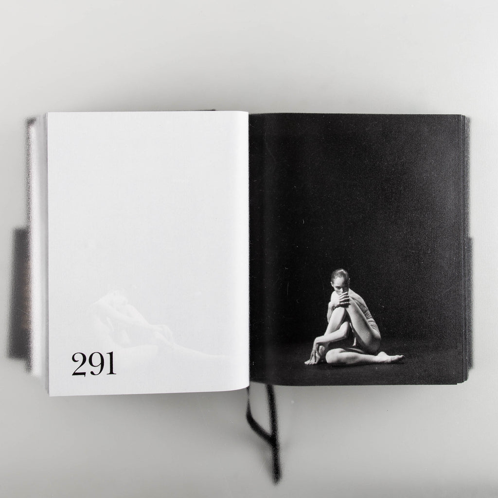Study of Pose: 1,000 Poses by Coco Rocha by Coco Rocha and Steven Sebring - 5