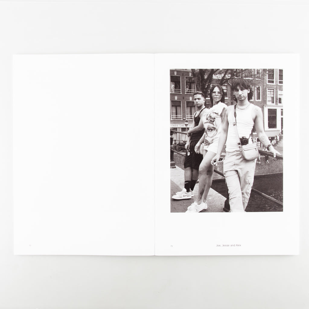De Wallen Amsterdam by Dana Lixenberg - 4
