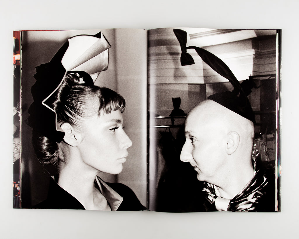 Front Row / Backstage by Mario Testino - 10