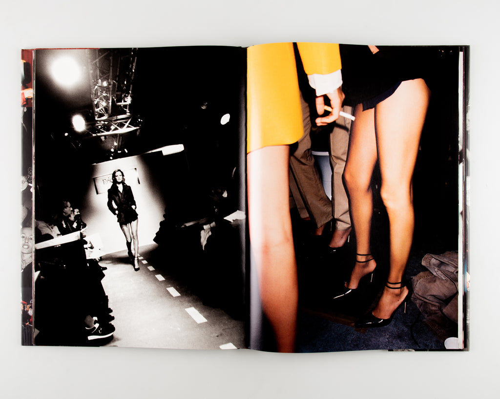 Front Row / Backstage by Mario Testino - 7