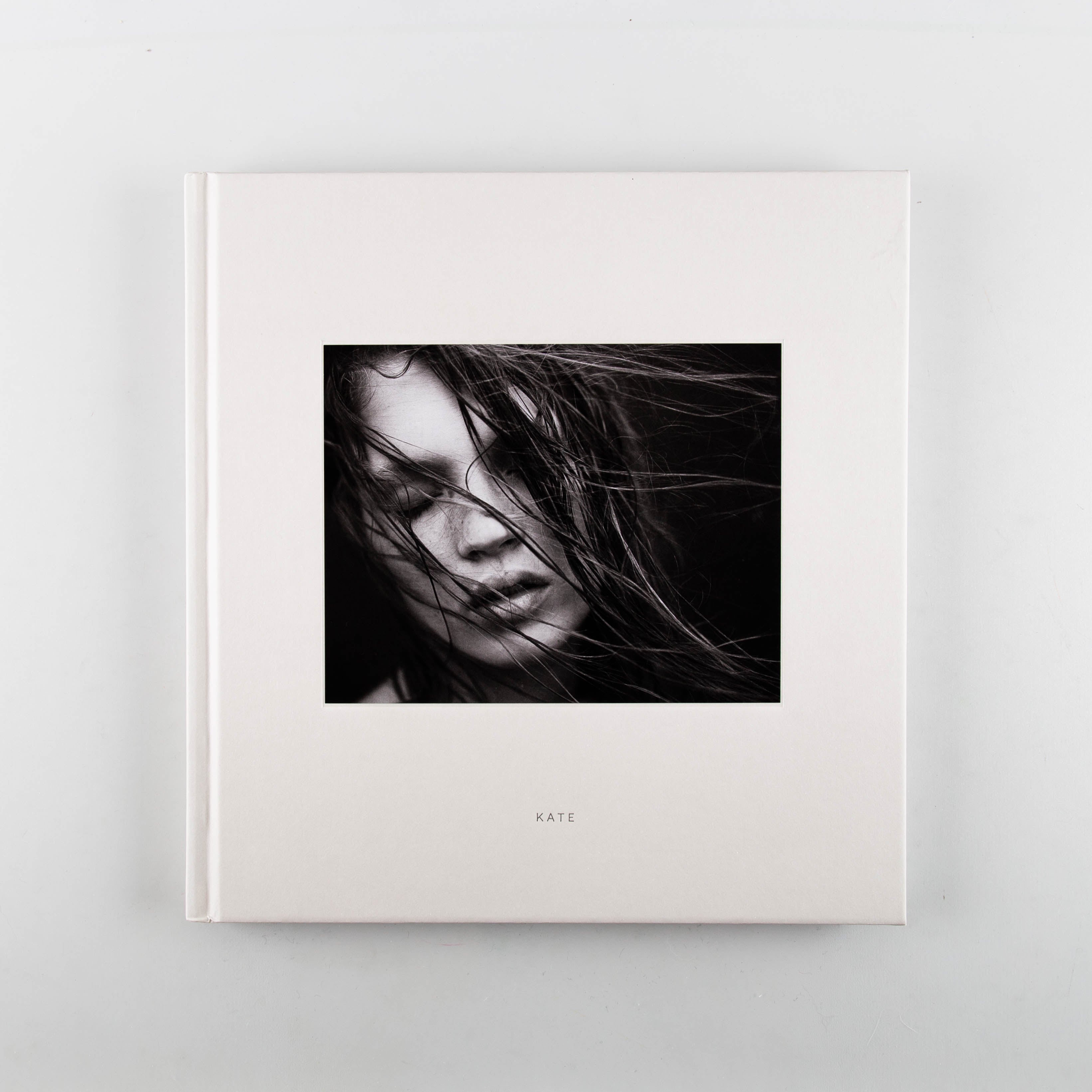 【希少 / 初版】KATE by Mario Sorrenti kate.jpg?v=1718204217