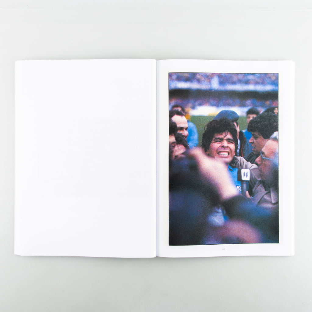 Maradona by Maurice van Es - Cover