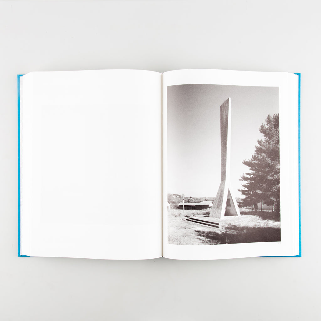 Memorials by Jan Kempenaers - 6