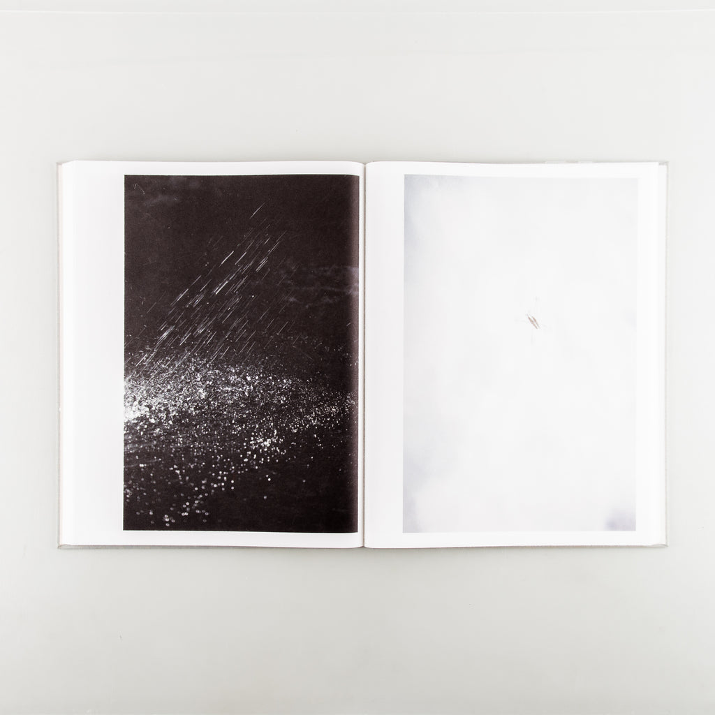 M/E by Rinko Kawauchi - 4