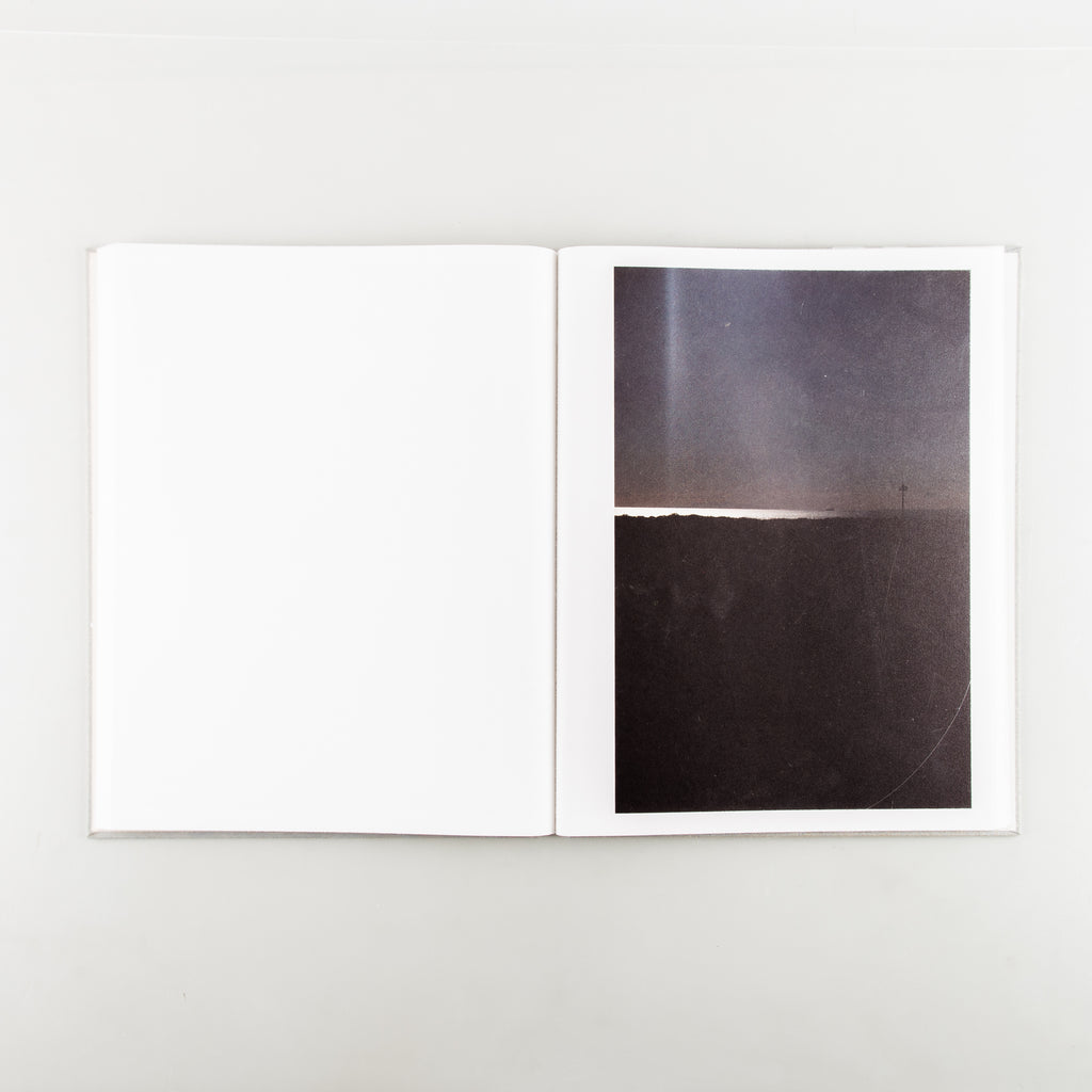 M/E by Rinko Kawauchi - 5