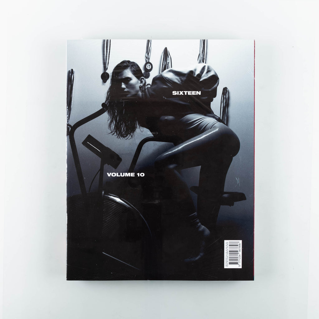 Sixteen Magazine 10 - Cover