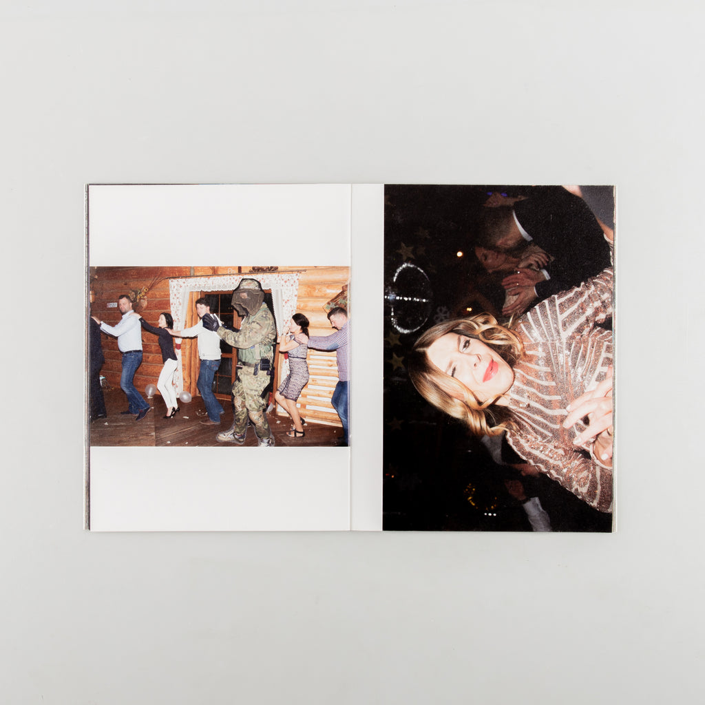 Last Chance to Try by Juergen Teller - 4