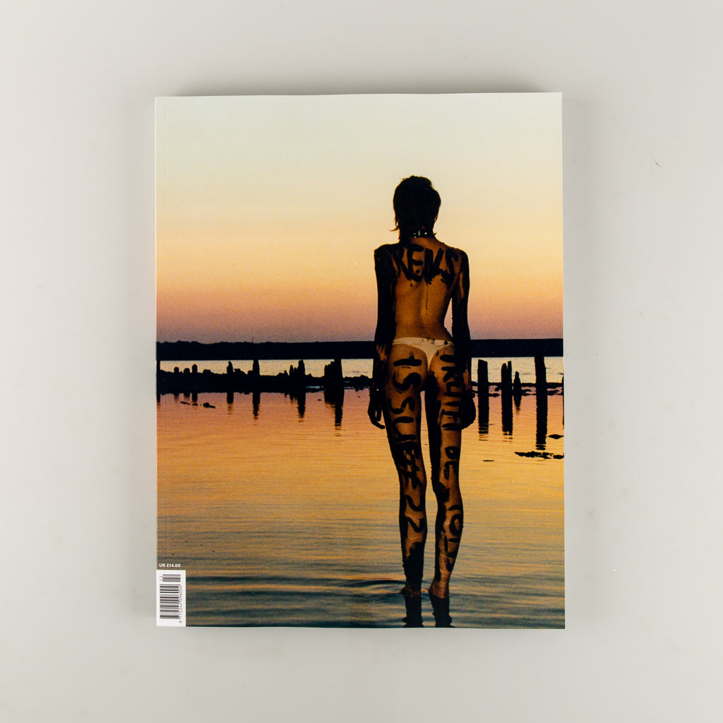 REVS Magazine 22 - Cover